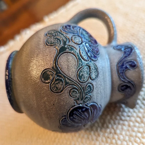 Vintage Alsace pottery pitcher - Picture 5 of 9